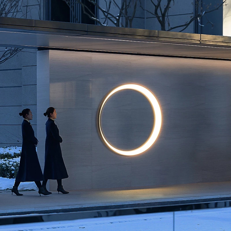 モダンな屋外パティオライト月型IP65防水ステンレス鋼製丸型 - Outdoor Lighting Up And Down のレビューと価格