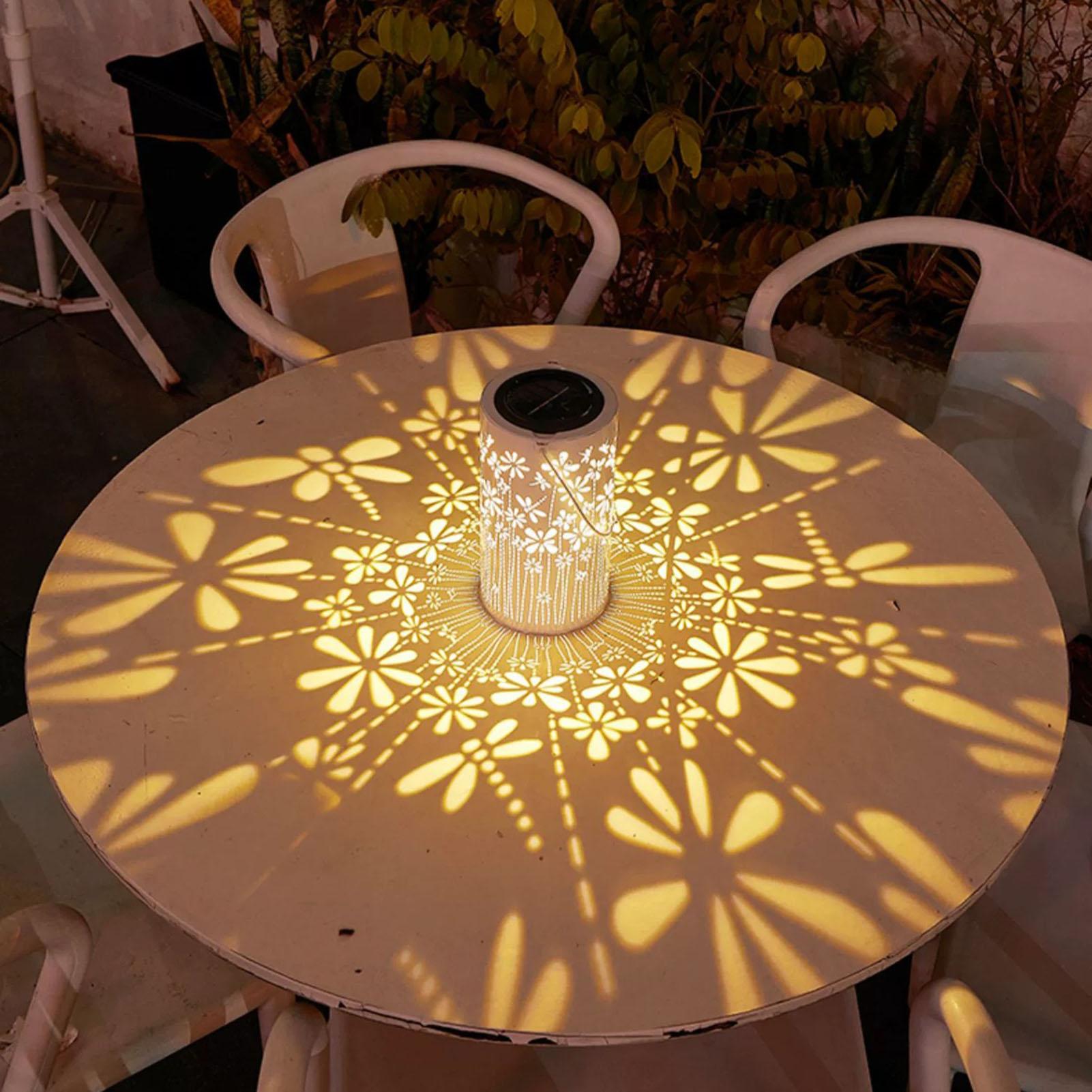 ソーラーランタン装飾的なカラフルな金属製フラワーライトソーラ - Outdoor Lighting Yard Decoration のレビューと価格