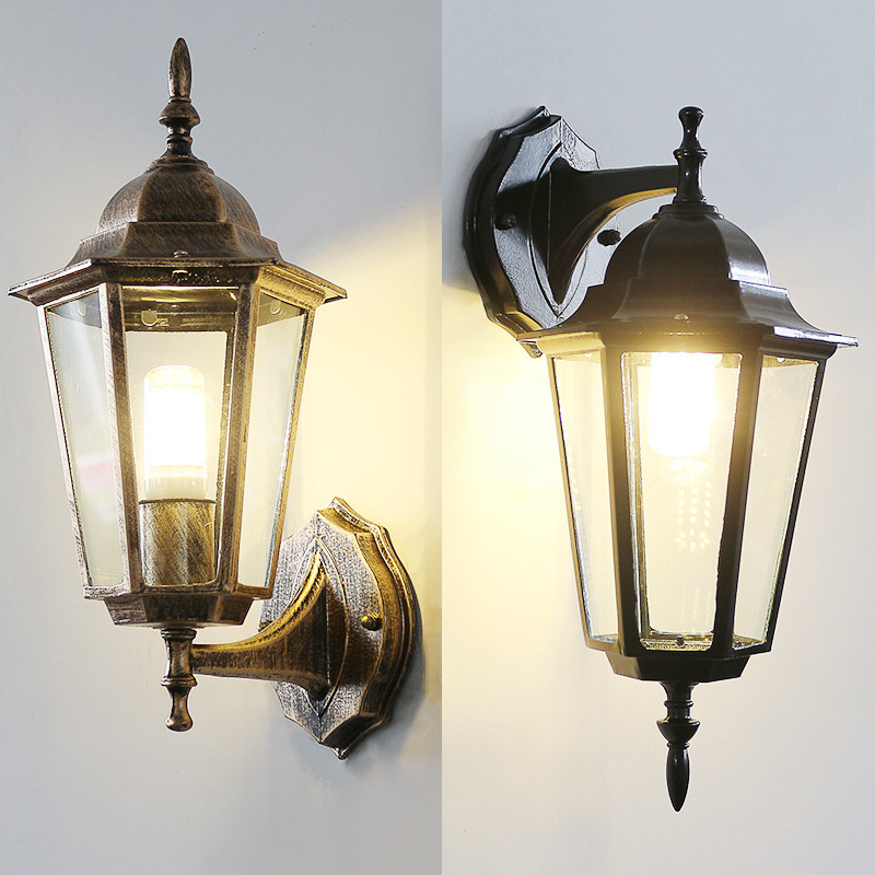 ヨーロッパスタイルのレトロな Led ウォールランプ屋外防水 - Outdoor Lighting Up And Down のレビューと価格